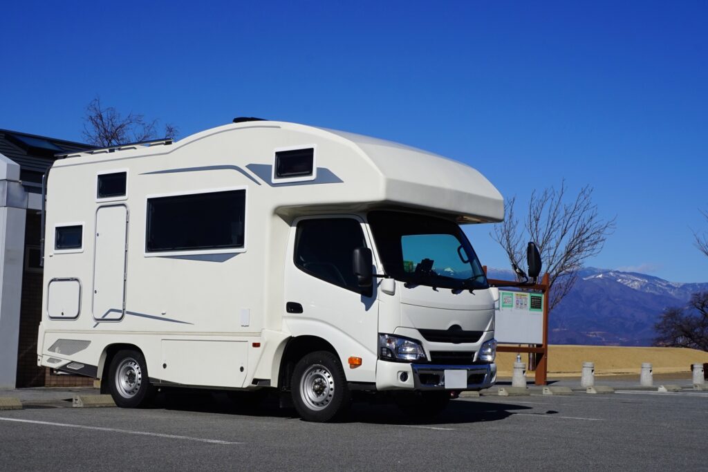 AROUND JAPAN RV RENTAL solves this with its convenient one-way rental option between major hubs like Tokyo and Osaka